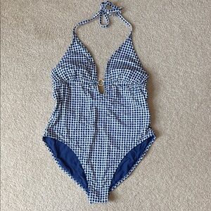Vineyard Vines women’s one piece swimsuit- L